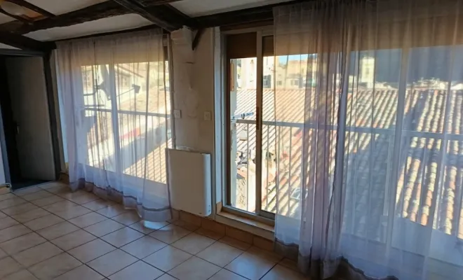 Appartement 5 pièces à vendre à Puget-Theniers, Puget-Théniers, Patricia Tourais